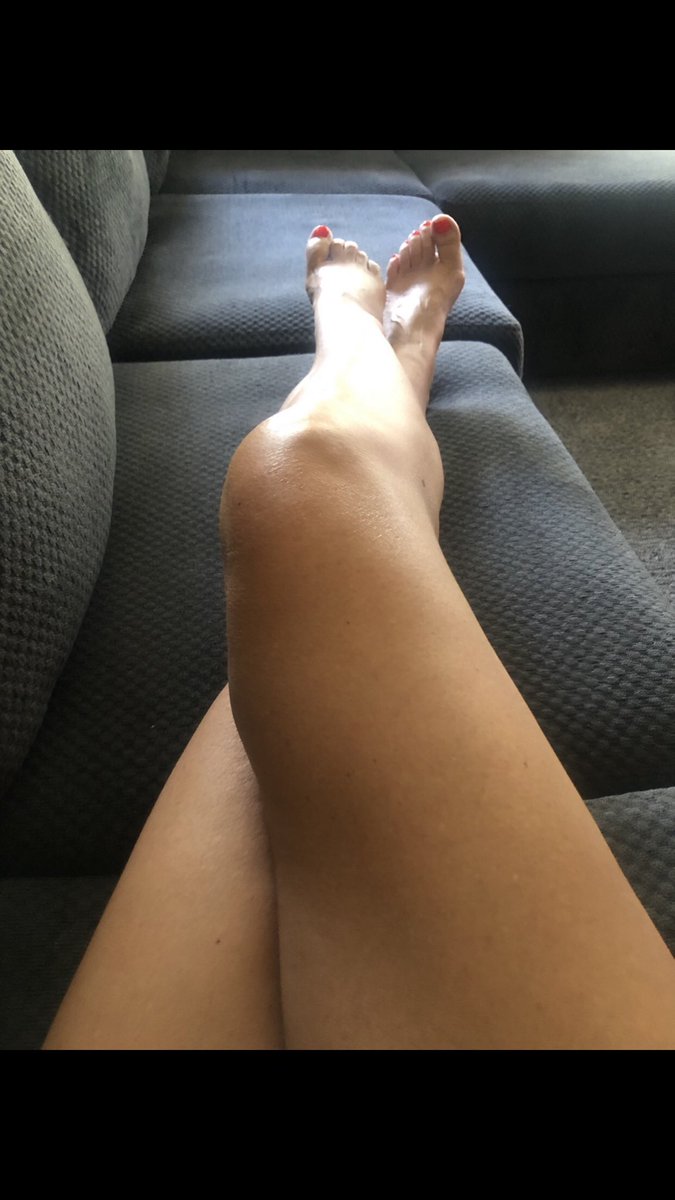 NadaAJones's tweet photo. Legs 😁 https://t.co/jloLoJHoLX