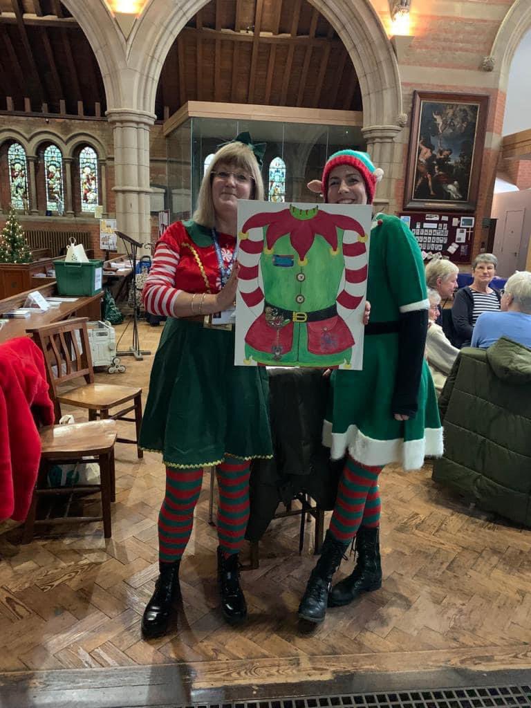 lea_stephens17's tweet photo. Well done chief elves Cathy and Zoe,Dementia Advisers at Bexley Alzheimer’s Society, for their fundraising and awareness raising today. https://t.co/V7iCWqh1HM