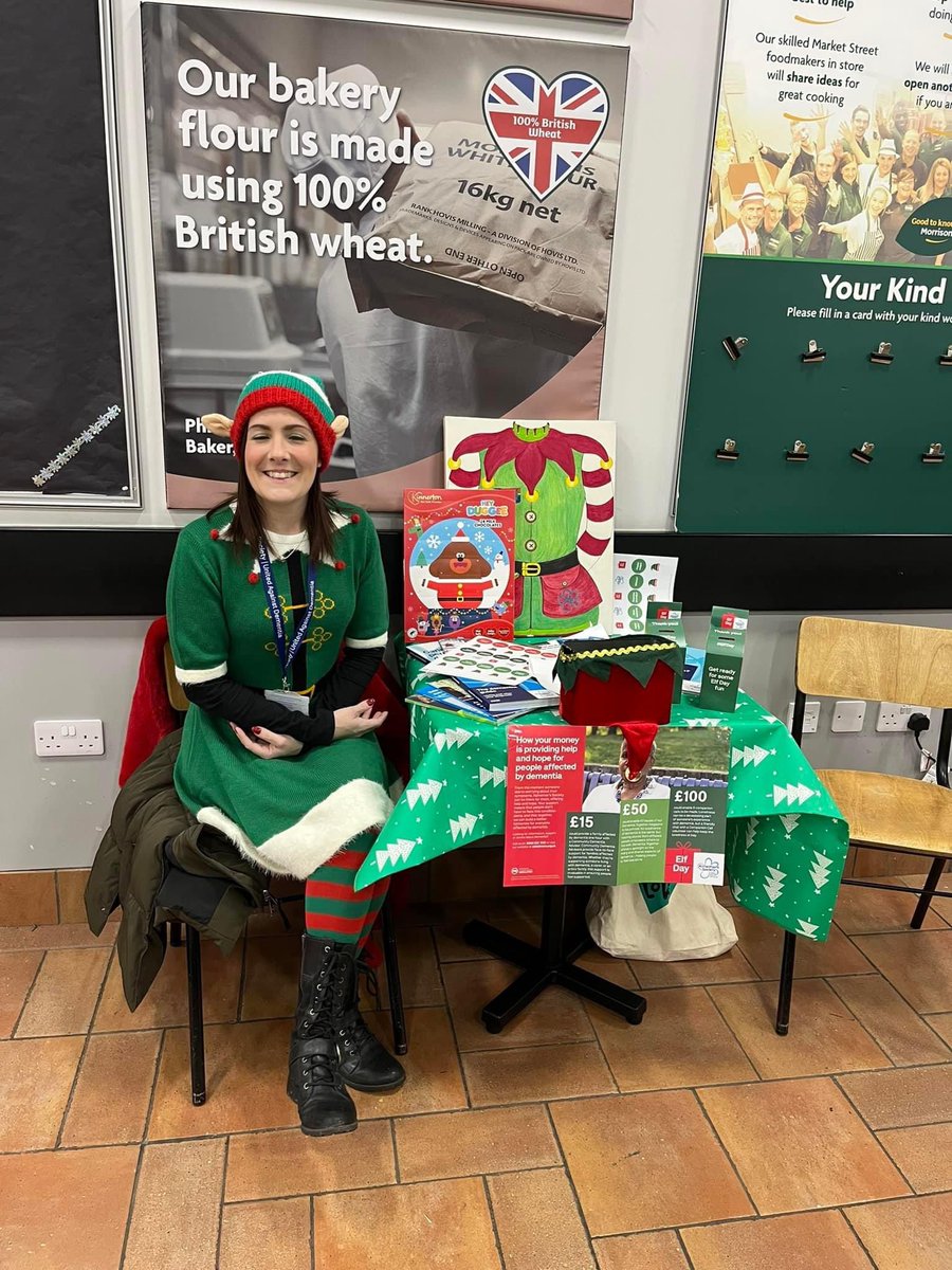 lea_stephens17's tweet photo. Well done chief elves Cathy and Zoe,Dementia Advisers at Bexley Alzheimer’s Society, for their fundraising and awareness raising today. https://t.co/V7iCWqh1HM