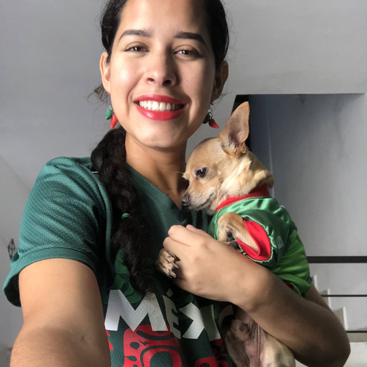 Desde Santa Catarina viendo el partido con Max, Mat y Valeria

Saludos

#Deregiospararegios