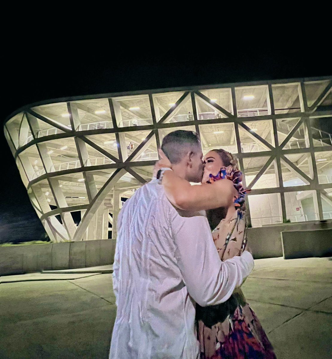 IvetteMurat's tweet photo. Gracias por permitirme acompañarte estos seis años, @alejandromurat. https://t.co/YtNI2UFywR