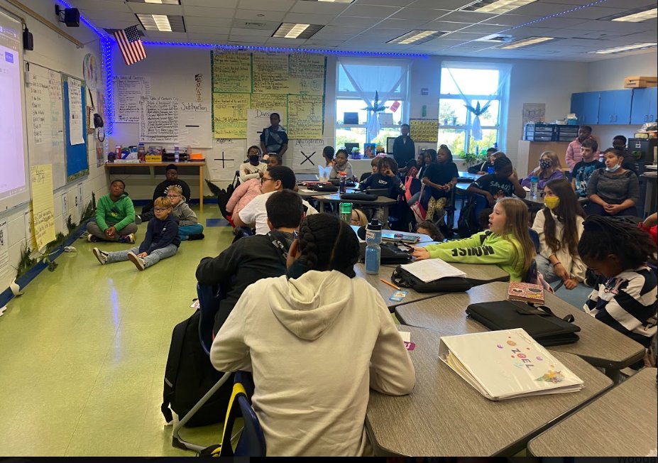 Ms. Lyttle & Mrs. Barksdale's classes together for 5th Grade Math Review #mathreview #themathismathing #HPLeadersofthePack 
#BuildingtheBestSPS
