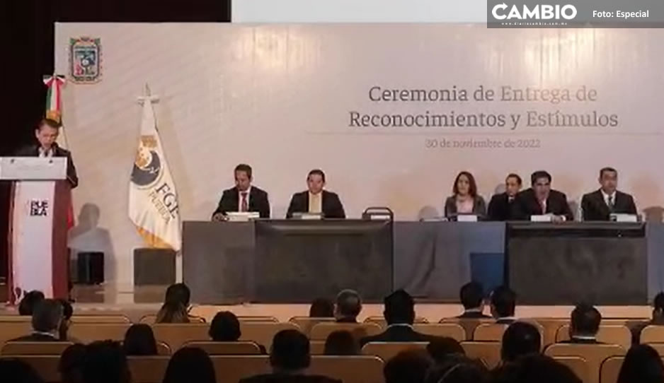 FGE realiza Ceremonia de Entrega de Reconocimientos y Estímulos a su ...