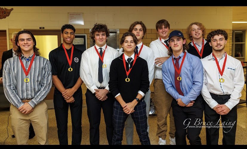 Honoured to be chosen for the as a TVRA all star on the 1st team offense. As well as winning Offensive player of the year at the Oakridge football banquet 🔴🔵🟡