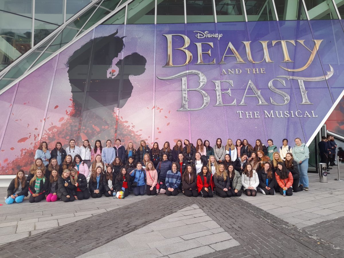 Theatre and Dinner...Music students do it in style!!
Today, 2nd and 3rd year Music students headed to Dublin to see "Beauty and the Beast" in the Bord Gais Theatre. After the performance, we went for dinner in Joel's Restaurant  before having a sing-a-long on the bus home!
