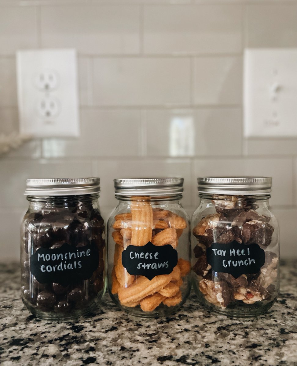 It's #NationalMasonJarDay, and we're adding a southern spin to this holiday! Invite your loved ones to try your favorite Southern Season snacks by placing them inside clear mason jars. By keeping a few around your home, your loved ones won't resist the temptation!