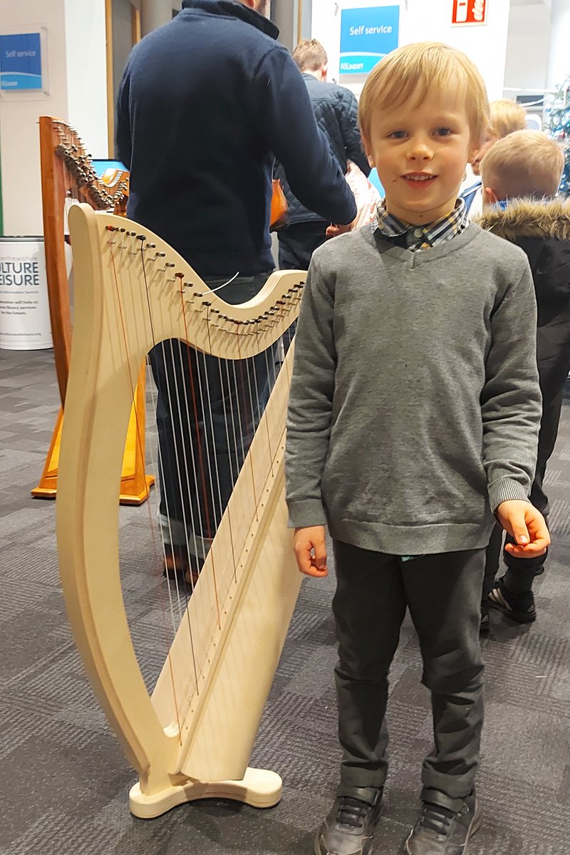 ERCL4's tweet photo. The Folks Music Project were pure dead brilliant in Barrhead Foundry Library tonight.   Thanks to all who came to celebrate St. Andrew's day with music and shortbread galore!

#warmandwelcomespaces
#EastRenfrewshireLibraries
@folksmusicproj https://t.co/15DpY36TKc
