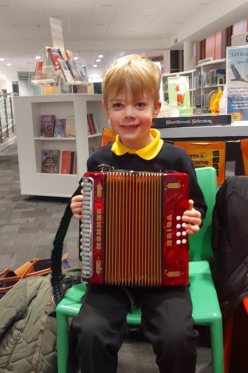ERCL4's tweet photo. The Folks Music Project were pure dead brilliant in Barrhead Foundry Library tonight.   Thanks to all who came to celebrate St. Andrew's day with music and shortbread galore!

#warmandwelcomespaces
#EastRenfrewshireLibraries
@folksmusicproj https://t.co/15DpY36TKc