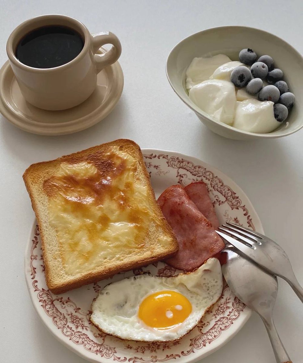 demples329's tweet photo. A good day starts with breakfast. https://t.co/MEwHRC4v81