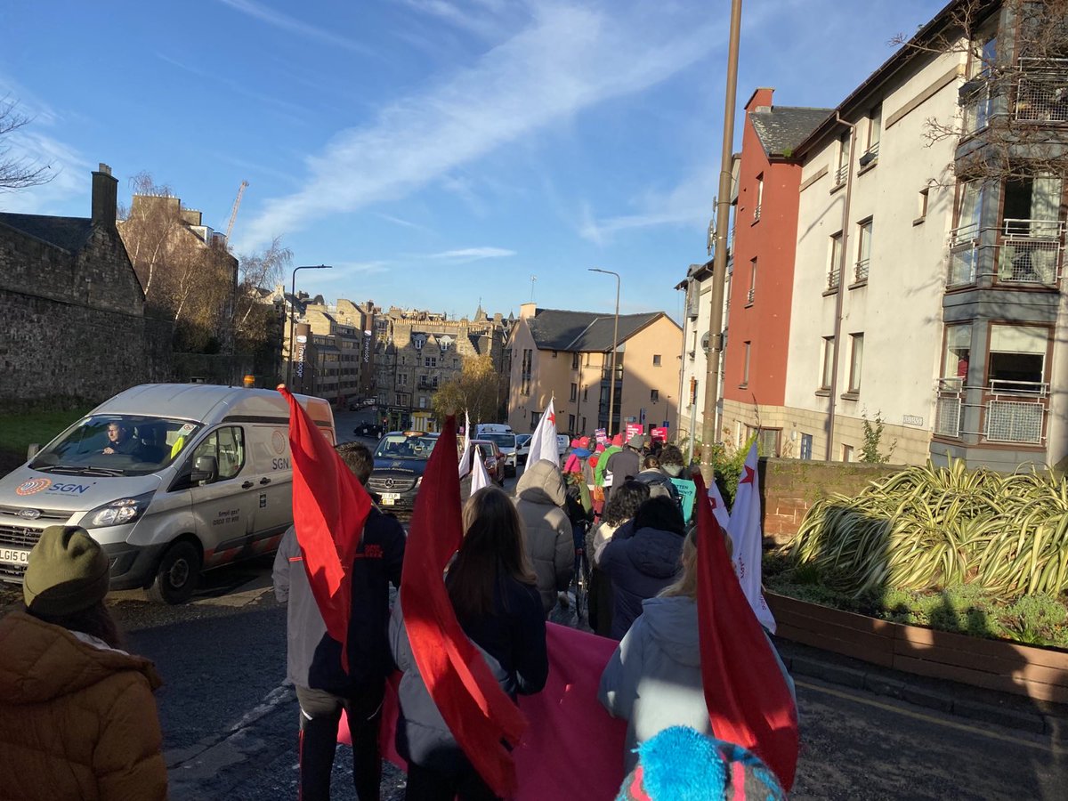 For the final day of this round of strike EUCS was out on the pickets once again showing solidarity and distributing teas and coffees for the striking workers!