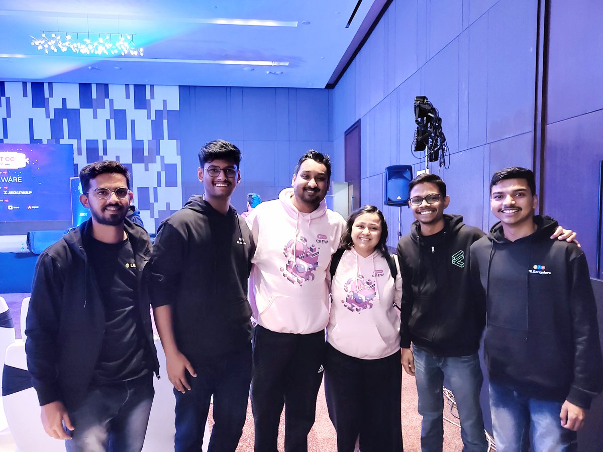 AdityaKaklij's tweet photo. Got notified with @richajoshi @harshrajat at @StarknetCC https://t.co/vyspj15EjA