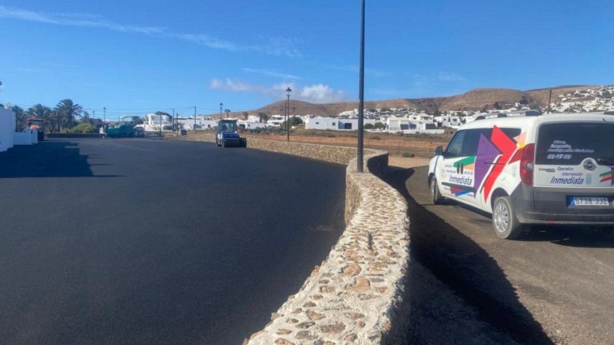 ⚠️ATENCIÓN ⚠️ Mañana jueves 1 de diciembre se cerrará la LZ-10 (Tahiche – Haría) desde la intersección con la LZ-1 (Arrecife – Órzola) hasta la intersección con la calle Las Golondrinas en Nazaret, desde las 7:00h hasta el fin de los trabajos