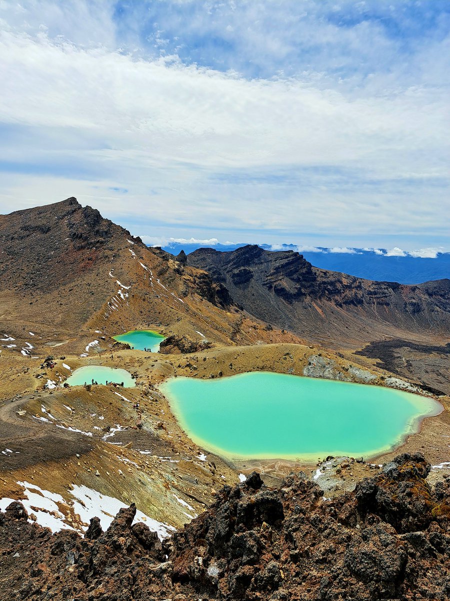 Had an incredible day #hiking the Tongariro Alpine Crossing. 19.4km of beautiful views! An absolute must do on the North Island! <a href="/PureNewZealand/">New Zealand 🇳🇿</a> #hikingtrail #newzealand #travelphotography