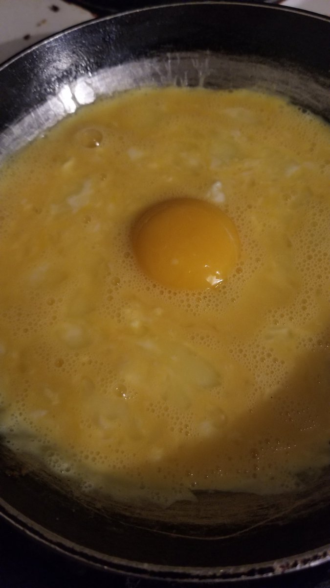 Drew2C's tweet image. my secret sunnyside up scrabbled eggs

(I always forget to take the after pic) #2eggs