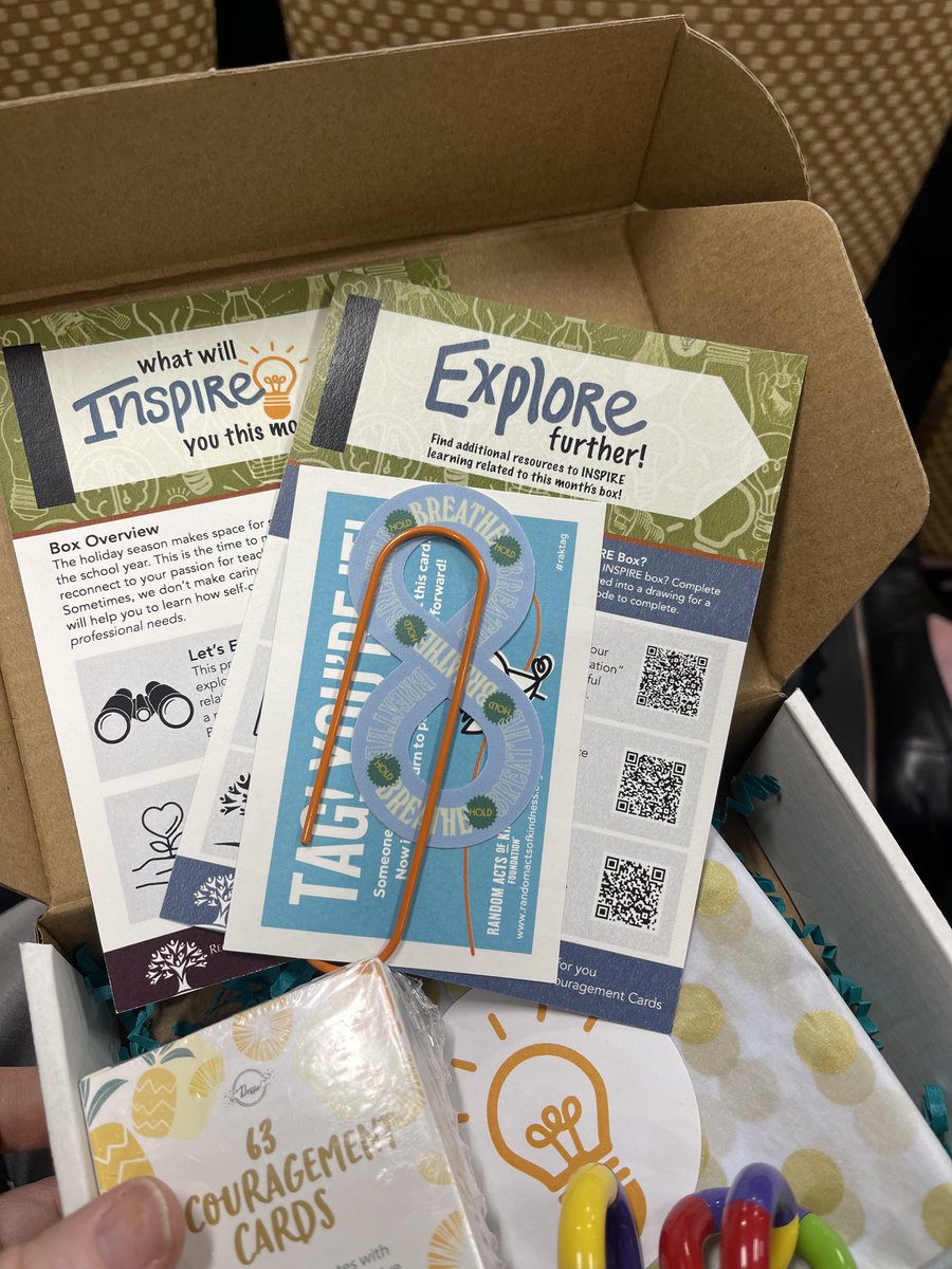 Lori Thompson tweet media