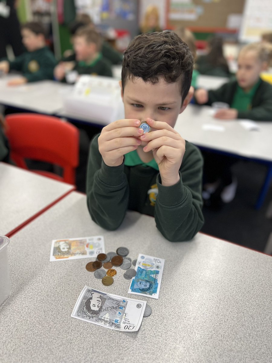Wye_WPA's tweet image. We were counting money today in maths! #WatersideMaths 💰