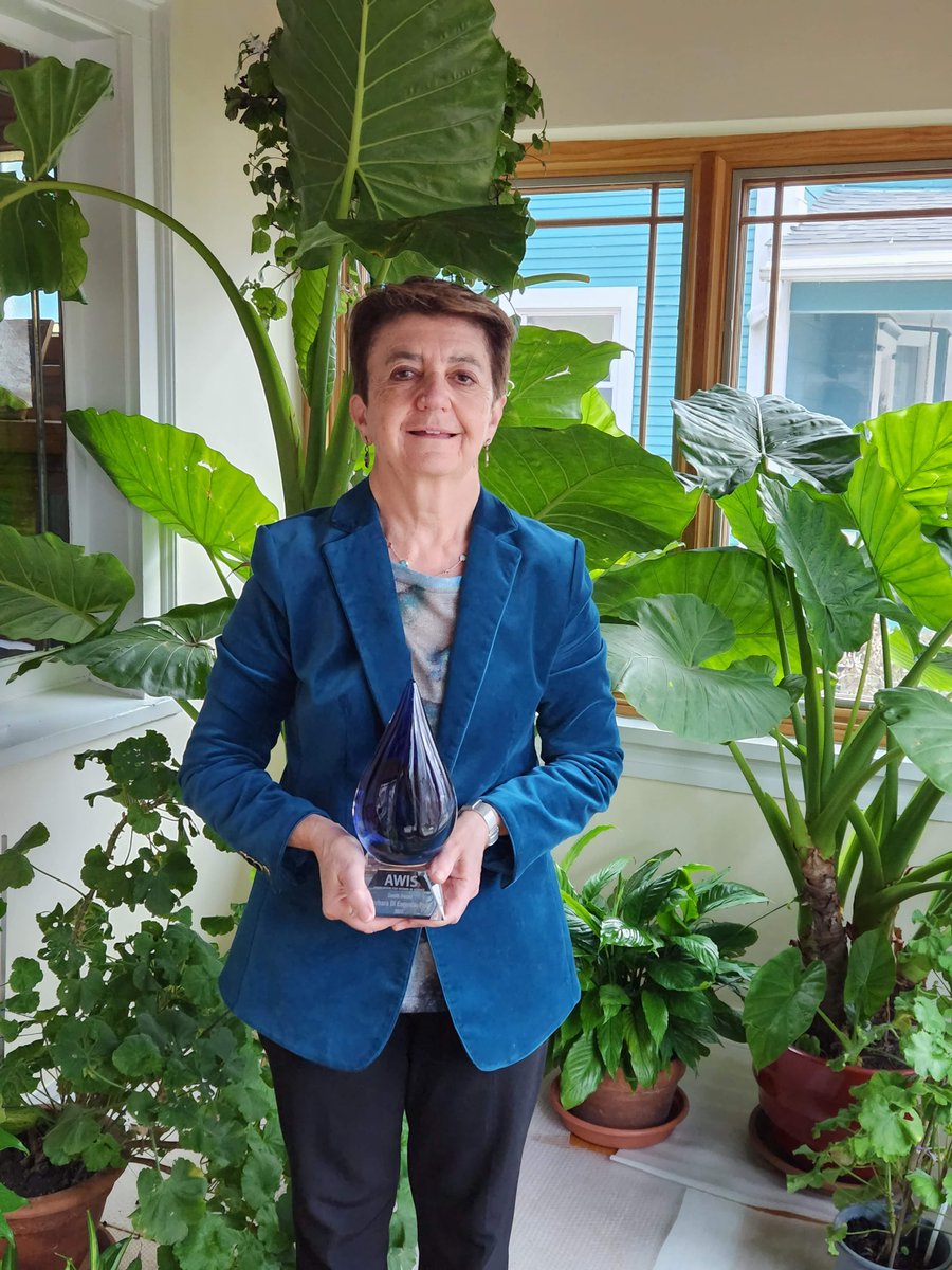 UIC CS Department (@uiccs) on Twitter photo Congratulations to Barbara Di Eugenio for receiving the <a href="/AWISNational/">Association for Women in Science</a> Zenith Award for her lifetime achievements in STEM and her commitment to workplace diversity. bit.ly/3gMgU6G Congratulations to Barbara Di Eugenio for receiving the <a href="/AWISNational/">Association for Women in Science</a> Zenith Award for her lifetime achievements in STEM and her commitment to workplace diversity. bit.ly/3gMgU6G