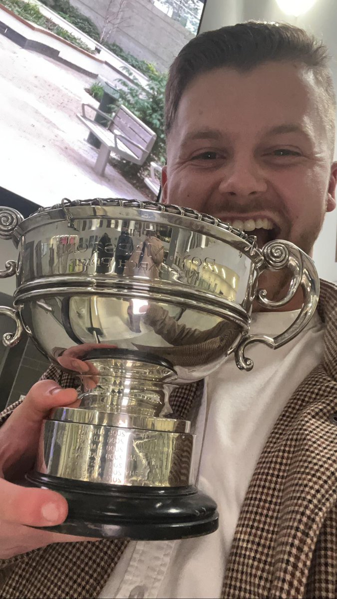 Congratulations to <a href="/ElliotCroft3/">Elliot Croft</a> for winning the Roy Mapstone Research Award today!
#ProudSupervisor #Microneedles