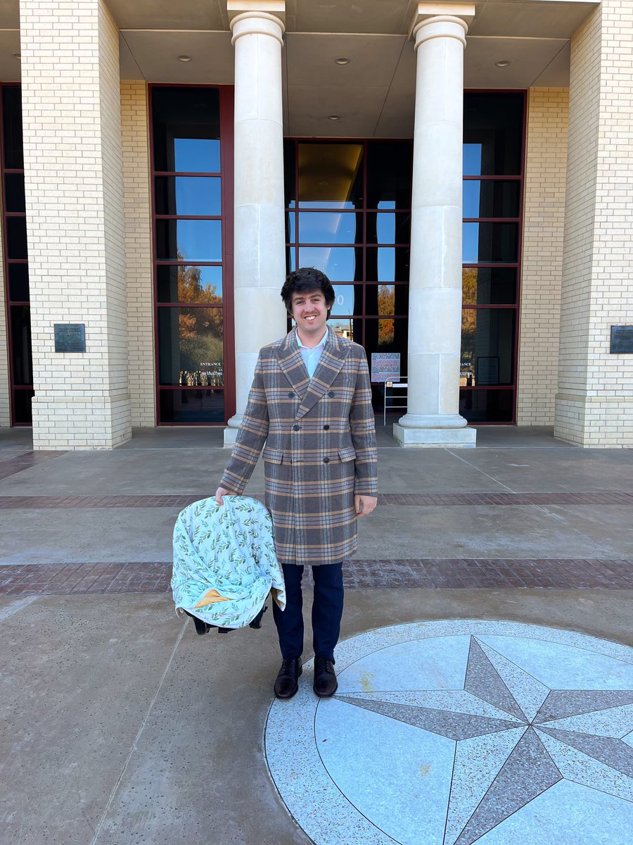 austinrfranco's tweet photo. Baby’s first trial 🏛 https://t.co/olxdukBcNH