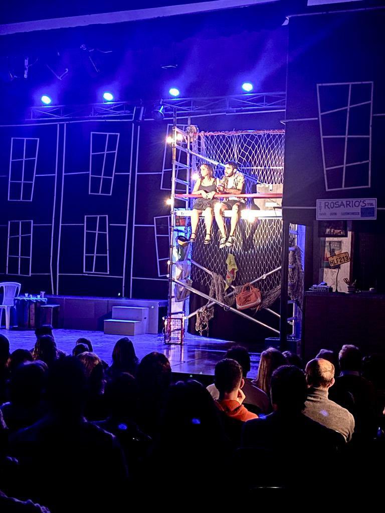 ZumZumTeatre's tweet photo. El darrer cap de setmana es va estrenar EL MEU BARRI, un espectacle musical de la Cia Magraners a Escena. 
Amb la direcció de Ramon Molins i escenografia de Joan Pena. 

Ens encanta acompanyar projectes com aquest a #Magraners 

Propera funció: 4/12 - 19h. https://t.co/VY01Eh7FAg