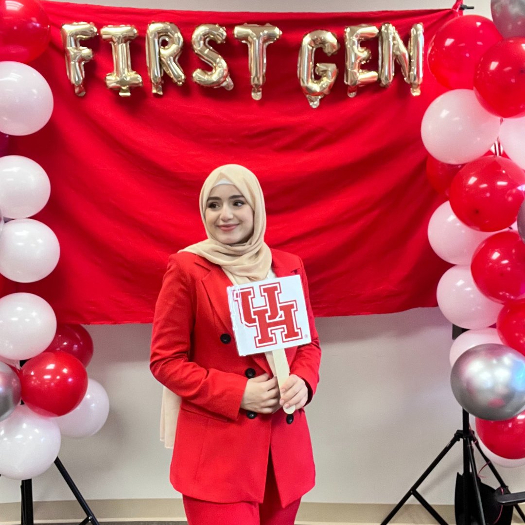 CoogCareers's tweet image. #IAmFirstGen Another fantastic photo booth
moment captured from ourFirst Generation College Student Celebration Headshot Event! 😊

#GoCoogs #UH #UniversityofHouston