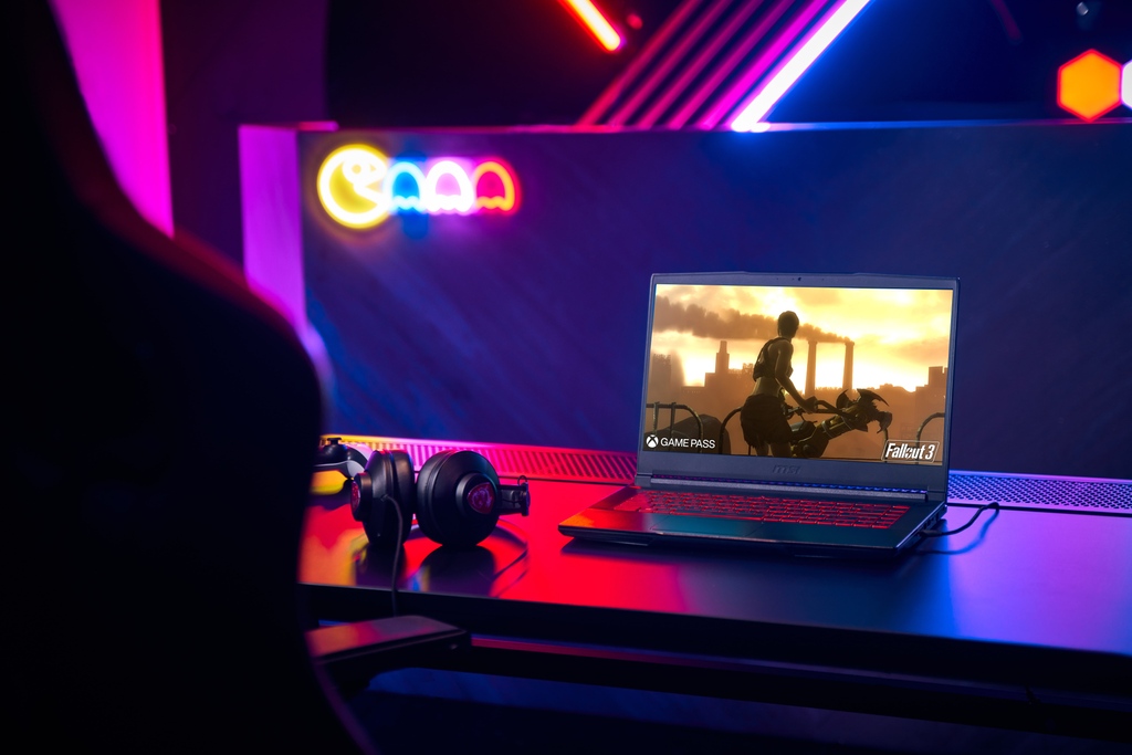 msiUSA's tweet photo. What game are you playing the most recently?
The GF63 features versatile IO ports for your gaming needs Whether it's an extra display, peripherals, or controllers, it's got you covered😎
https://t.co/Nrpl7Ubngj
#MSI #GF63 #gaming #laptop https://t.co/FO0OMLYCvu