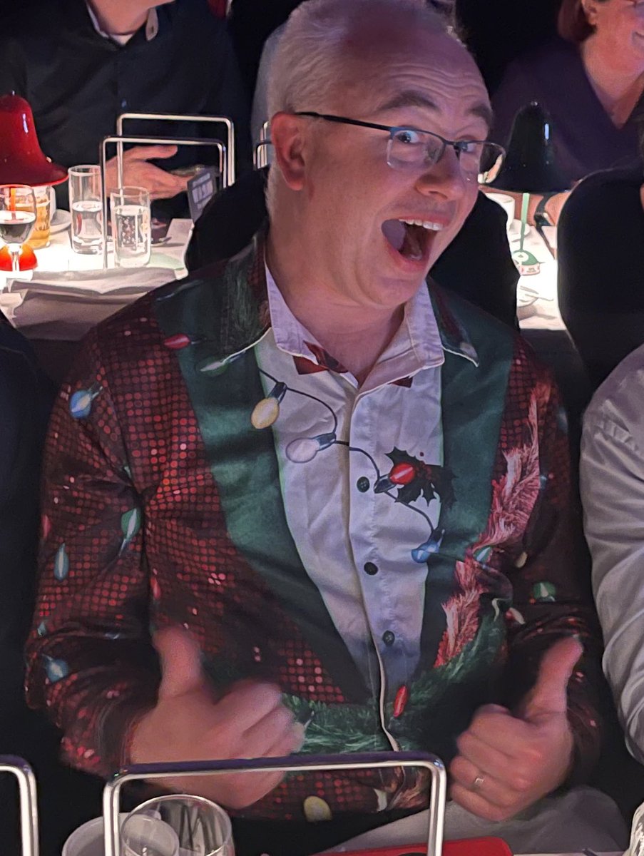 SharePoint_Zoe's tweet photo. Loving the Christmas shirt @kevmcdonk #ESPC22 https://t.co/vBb9Qy17z8