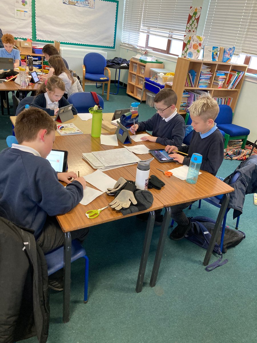 MrsLiddle_LPS's tweet photo. Primary 5 created their own quizzes for a partner. They used search engines to help create their quiz, and to answer their partners quiz. You will be able to see the concentration on their faces! https://t.co/wcv3xpVTA1
