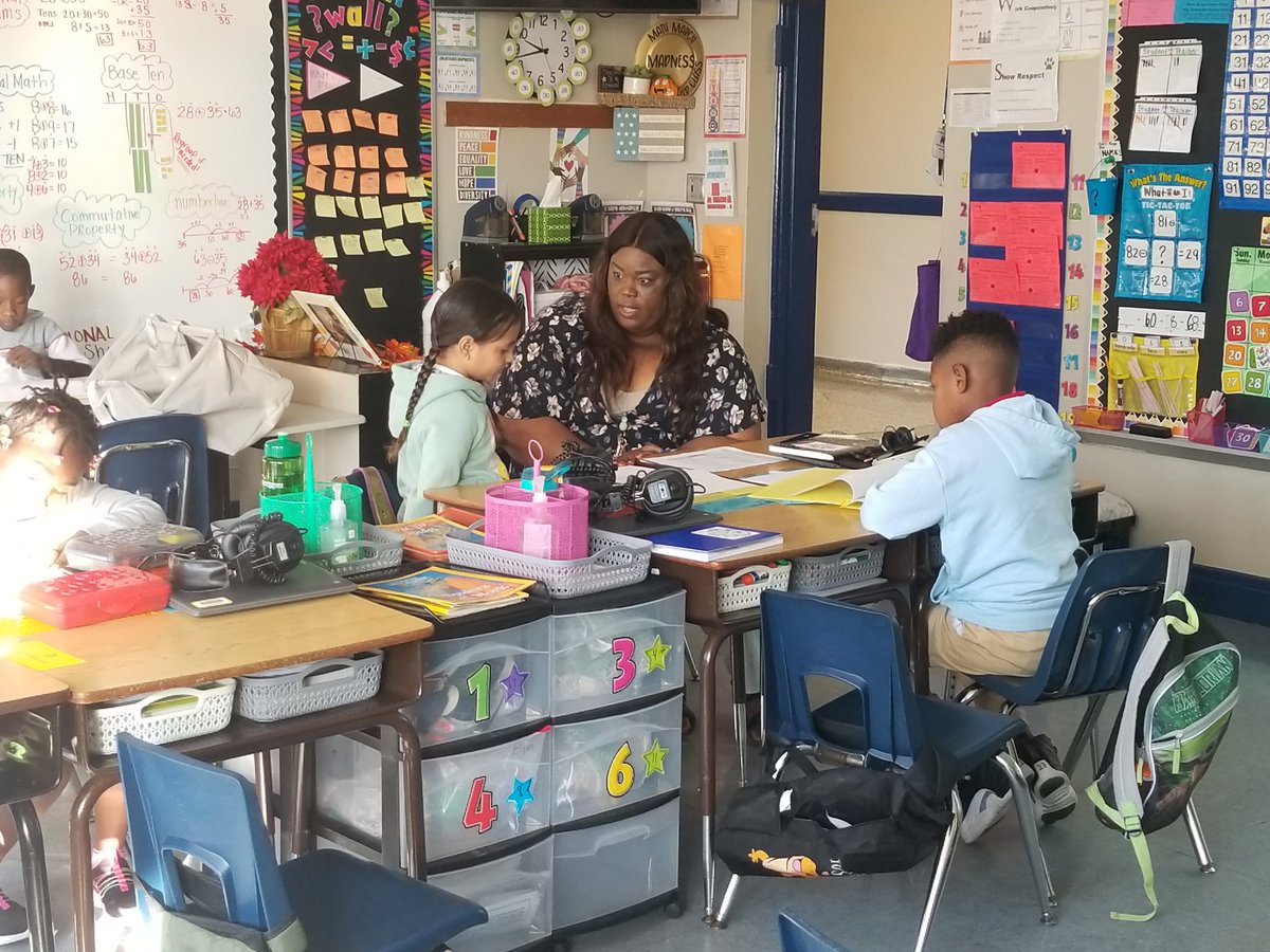 RickGrayes's tweet photo. Great collaboration between students, teachers, admin and 
coaches @ClevelandHCPS on their 2nd grade data chat and goal setting session. https://t.co/8d6L7rHbP4