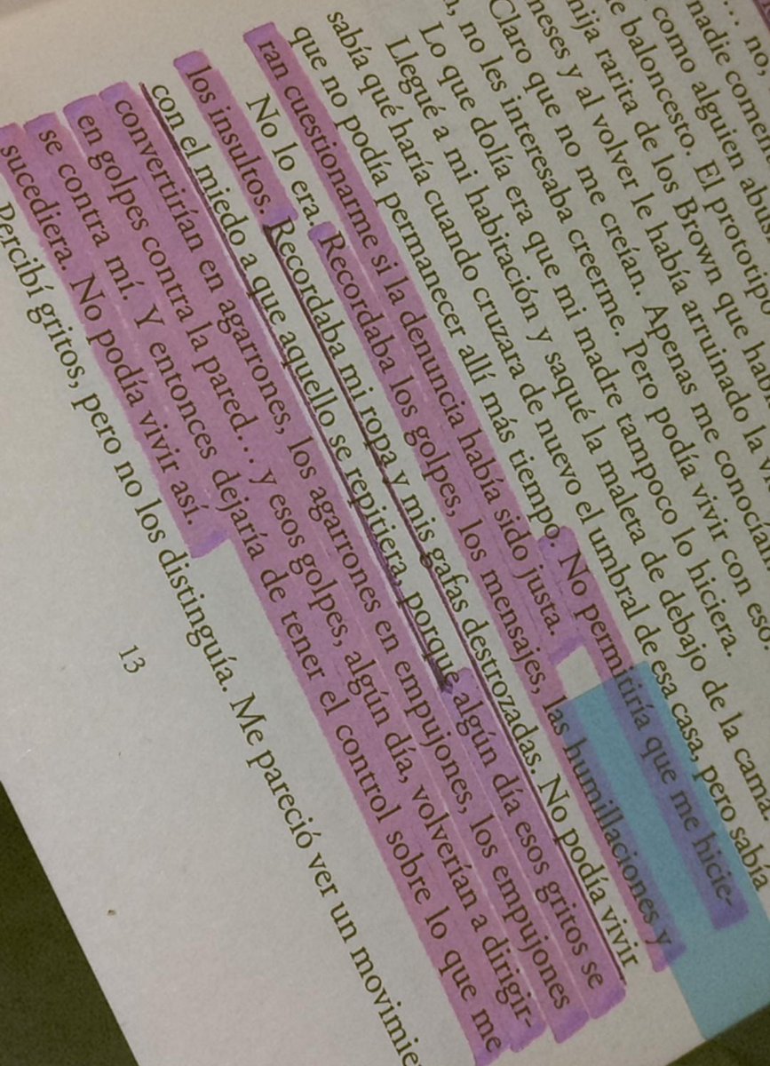 Dan_Lennor's tweet photo. Después de tantas semanas por fin estoy leyendo #DespuesDeDiciembre de la hermosa y talentosa @joanamarcusx <3 
Hasta ahora estas han sido las frases que me han provocado algunas lágrimas, además de tanta verdad y realidad que tienen. https://t.co/wKuYWULNgr