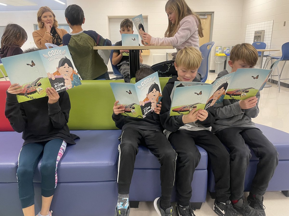 CJAY92's tweet photo. Cody the Roadie &amp; @JDfromCJAY is here at Cooper’s Crossing in Airdrie this afternoon! 🤘🏻 

He’s doing a reading for @MrRussClass &amp; gifting all these students FREE Cody the Roadie books 📖 https://t.co/oKbAJU3ELt