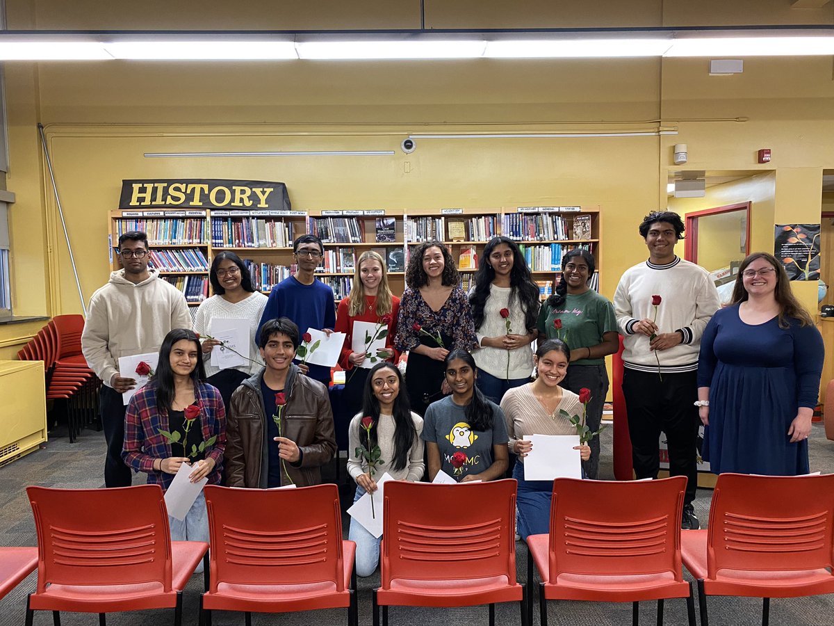 Congratulations to our newly induced National English Honor Society officers and members.  <a href="/mrscurcio/">Michelle Curcio</a> <a href="/Edison_HS/">Edison High, NJ</a> #NEHS