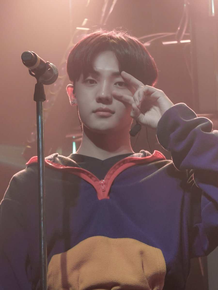 Hourly_Yuchan's tweet photo. (/◕ヮ◕)/ #에이스 #찬 @official_ACE7 https://t.co/I68ozt8Tlo