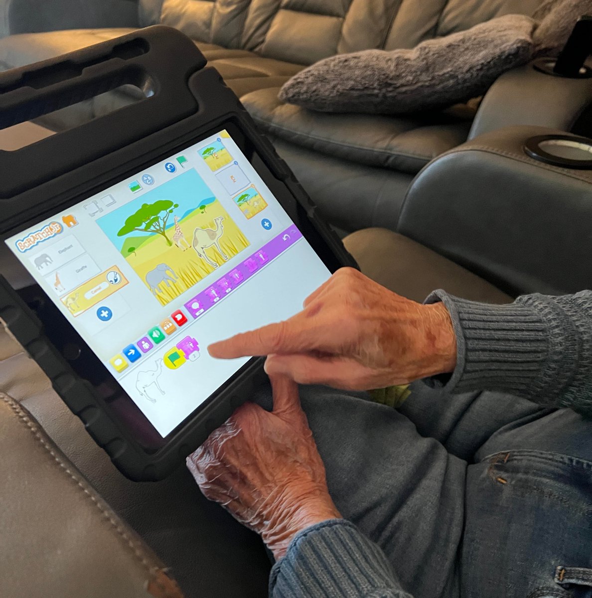 CodingMcKay's tweet image. Had to share an email I got from a teacher who received PD! &quot;I was in your Ogden Iowa class before Thanksgiving. I knew my mom would love coding. She is a tech freak even though she’s 83! Here she is doing her thing. She caught on fast. Thanks for hanging out with us!&quot; @BootUpPD