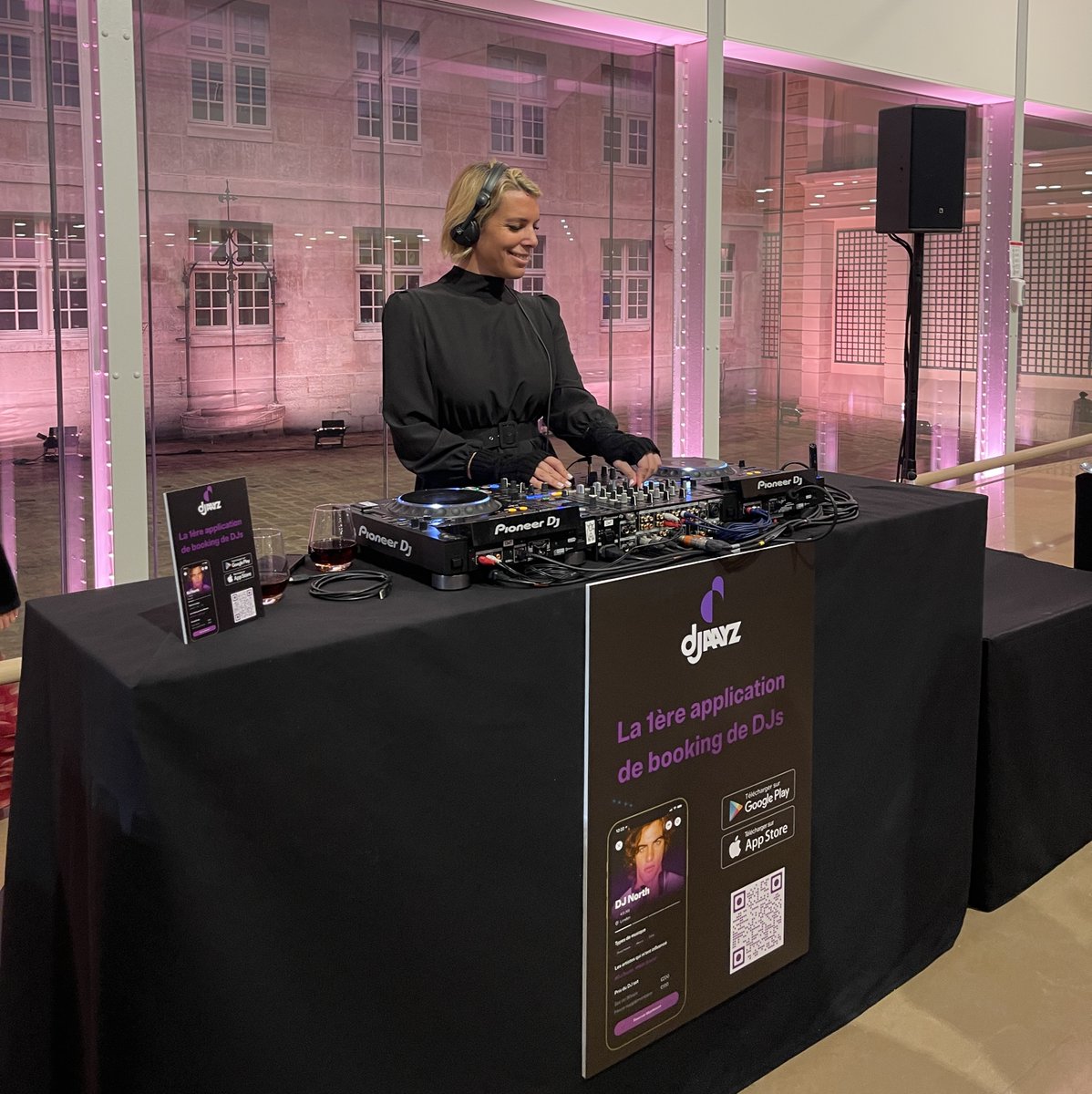INPI France (@inpifrance) on Twitter photo 🎶 Merci à la jeune pousse de la Music Tech <a href="/djaayzapp/">Djaayz Mobile App</a> d'animer cette cérémonie de remise des #TrophéesINPI 2022 !
Innovations Made in France, French tech, french touch : un cocktail gagnant.🏆 🎶 Merci à la jeune pousse de la Music Tech <a href="/djaayzapp/">Djaayz Mobile App</a> d'animer cette cérémonie de remise des #TrophéesINPI 2022 !
Innovations Made in France, French tech, french touch : un cocktail gagnant.🏆