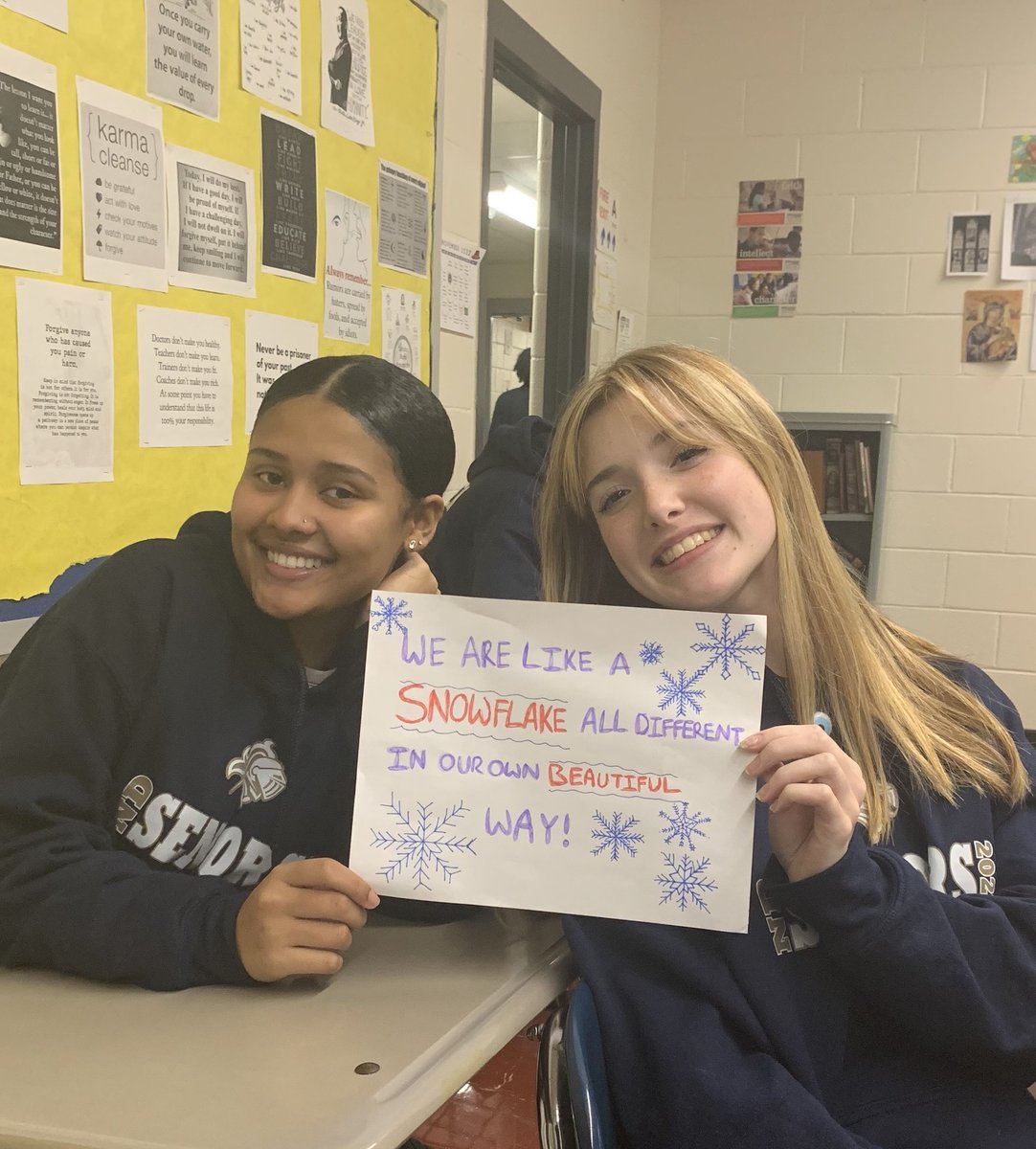 CathSchoolsDOB's tweet photo. We love #positivesignwednesday at @NDFFLD! 💙💛 @Diobpt @BptSup @NDFprincipal #PositiveVibes https://t.co/eg5L0OSgxQ
