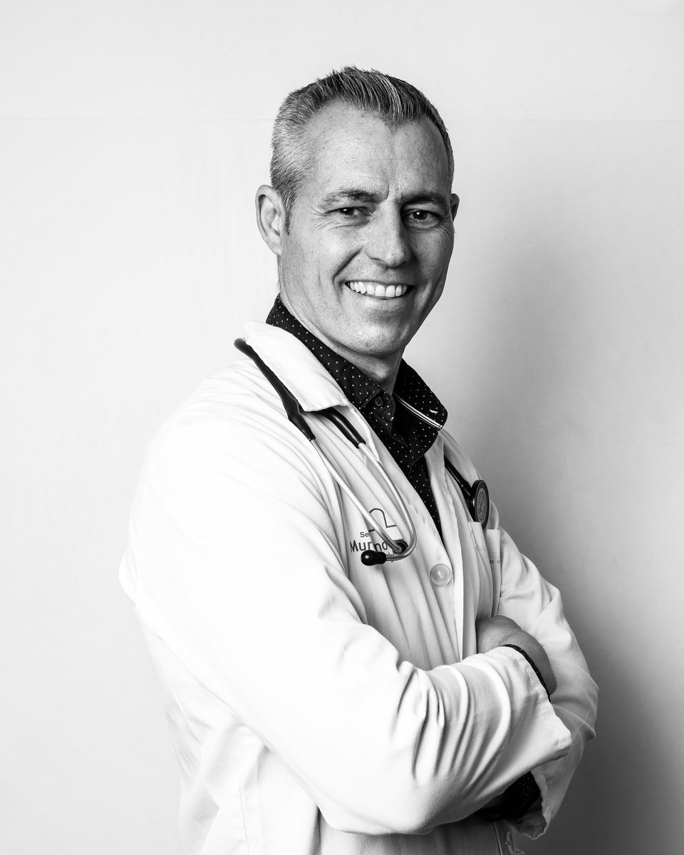 La familia NeverSurrender debe despedir hoy a su Presidente, el Doctor Vladimir Salazar Rosa - Vladi.

Su incansable trabajo y su fuerza seguirá con nosotros y con la Fundación. Gracias a todos por el apoyo que siempre nos mostráis y que ahora más que nunca necesitamos.