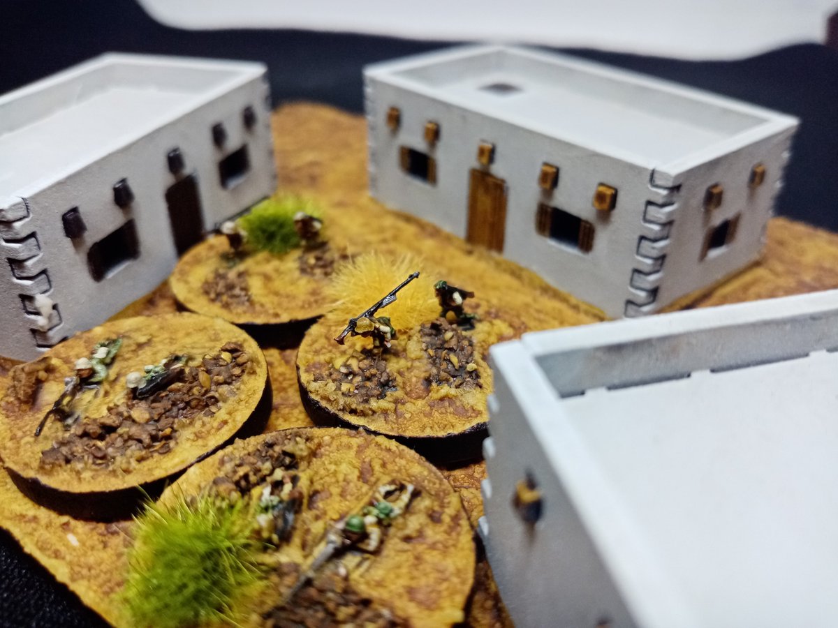 PotanCZ's tweet photo. First pics of my latest project - 6mm Afrika Korps Battalion in 1:1 scale ratio. 🌴 AT rifles section. - #ww2wargames #miniatureswargames #scalemodeltank #scalemodeltanks #flamesofwar #wargames #potanswar #chainofcommand #6mmminis #6mmminiatures #6mmwargaming #2d6wargaming https://t.co/aydCzZP9Vw