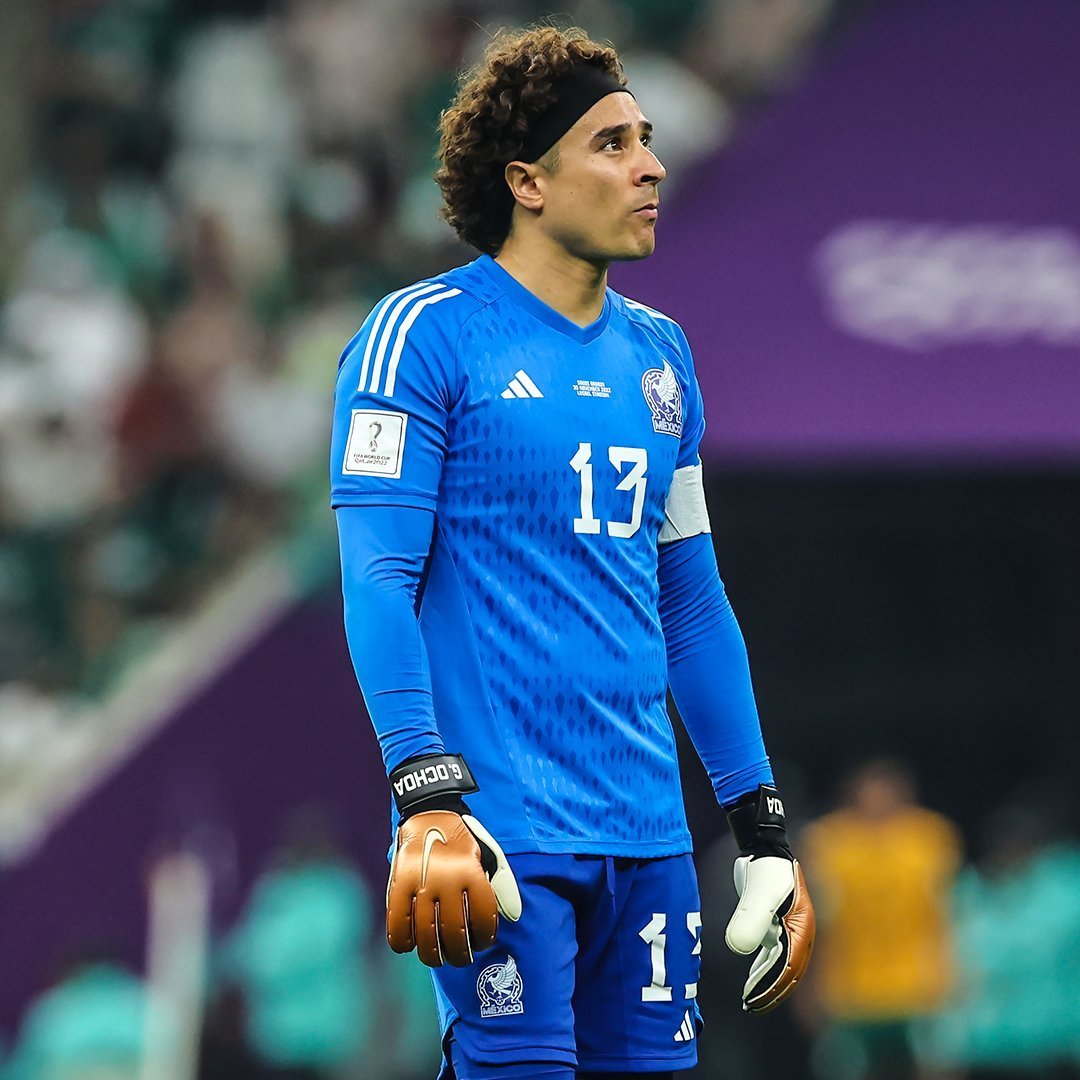 Mexico are beating Saudi Arabia 2-0 and Poland are losing 0-2 to Argentina but as things stand, Poland are set to advance because they have fewer yellow cards than Mexico 😐

Mexico: 7 🟨
Poland: 4 🟨