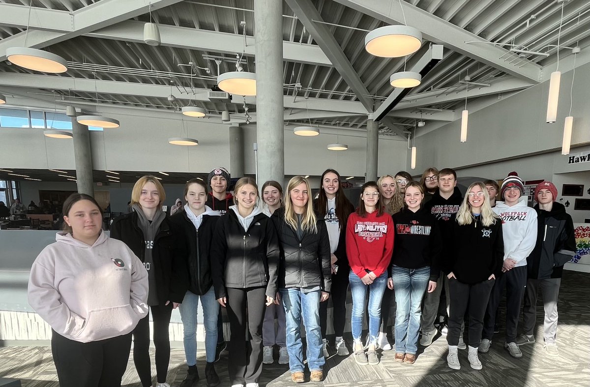 10th Grade went to Hawk Visit Day at NECC today!  And if you look close, you can see EPS Alum Theanna Dunn stopped to say hi!  ⁦<a href="/WEPSTheBeak/">W-EPS: The Beak</a>⁩ ⁦<a href="/ElginPublic/">Elgin Public School</a>⁩