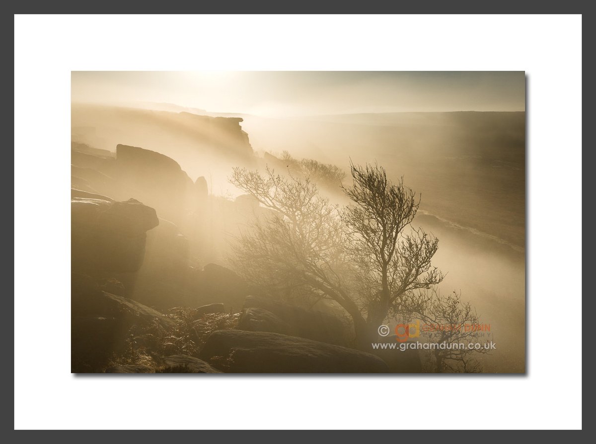 GrahamDunnPhoto's tweet photo. NEW IMAGE! Incredible scenes in the Upper Burbage Valley yesterday morning…
#peakdistrict #visitpeakdistrict #mistymorning #burbagerocks #autumnmist #visitengland #mistysunrise #treesilhouette #wallart #kasefiltersuk https://t.co/DroMBGZnEg