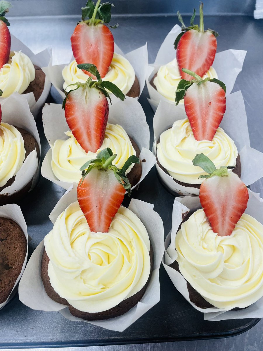 Rebecca Heath tweet media