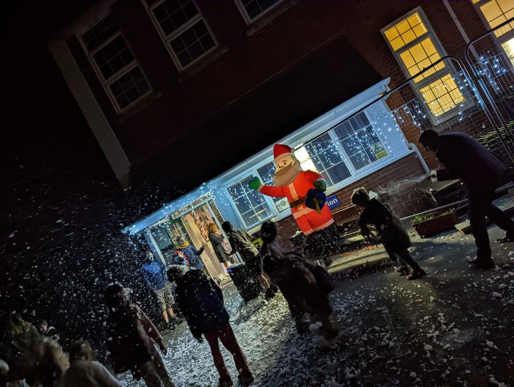 TheMillCornwall's tweet photo. Thank you to everyone who came to our magical Millbrook Polar Express evening tonight! What a massive turn out! Happy sleeps… see you in the morning 💚 https://t.co/rLcwXkzZmu