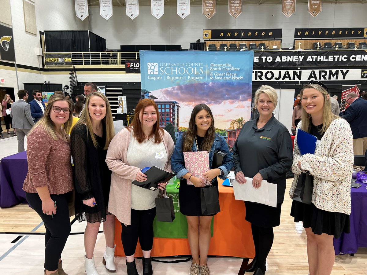 At GCS we partner with local colleges as a great way to build relationships and gain qualified and gifted candidates for our school district’s talent pipeline.  We had the best time meeting some amazing students at #AndersonUniversity! #TeachGCS #yeahTHATgreenville #GCSHR