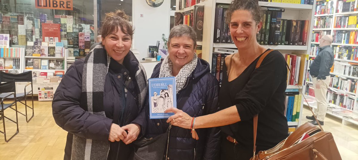 Èlia Soriano Costa (@eliasoriancosta) on Twitter photo Avui a <a href="/LaLlardelLlibre/">La Llar del Llibre</a> hem seguit el fil que <a href="/davidvilairos/">david vila i ros</a> iniciava el curs 17-18 a les escoles de #Sabadell
I amb El petador màgic ens convida a reflexionar cap on podem anar a parar si no poden aturar el creixement del feixisme, racisme i el masclisme que no volem.
Gràcies! Avui a <a href="/LaLlardelLlibre/">La Llar del Llibre</a> hem seguit el fil que <a href="/davidvilairos/">david vila i ros</a> iniciava el curs 17-18 a les escoles de #Sabadell
I amb El petador màgic ens convida a reflexionar cap on podem anar a parar si no poden aturar el creixement del feixisme, racisme i el masclisme que no volem.
Gràcies!