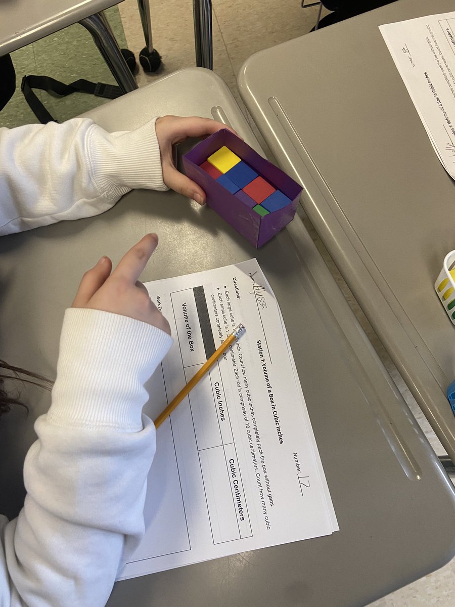 Mrs. Cavallaro tweet media