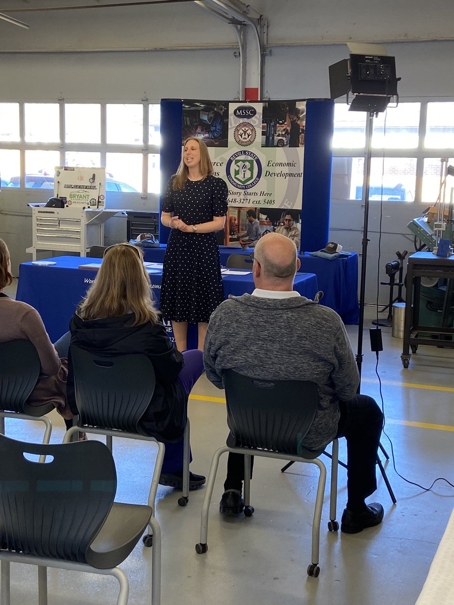 Had the privilege of watching <a href="/bevillstate/">Bevill State</a> sign their first two machinist apprentices! In partnership with G&amp;G Steel, these apprentices will earn as they learn new skills, on the job and in the classroom. Congrats to all the partners that made this program a reality! <a href="/AOA_Works/">Alabama Office of Apprenticeship</a>