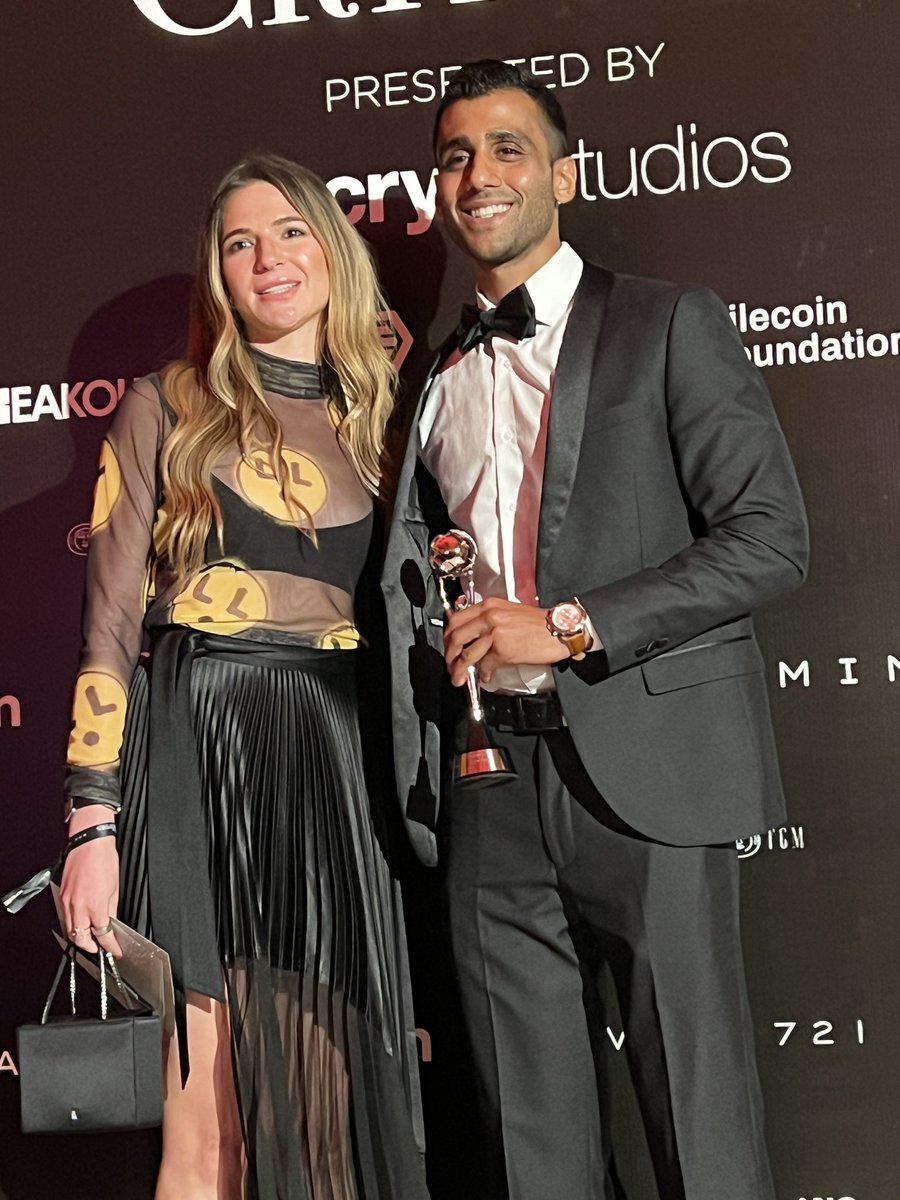cryptiesawards's tweet photo. The Crypties are proud to announce your 2022 Investor of the Year Award winner: @cbventures https://t.co/N6MWTaKV6m