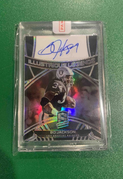 Happy 60th birthday Bo Jackson! My favorite Bo card! 