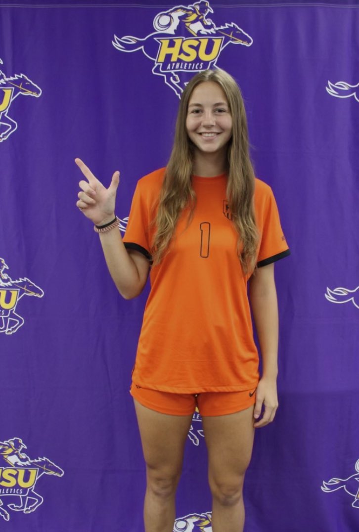 Jennarussell117's tweet photo. I am very excited to announce my commitment to Hardin-Simmons University. I am very blessed for this opportunity and would like to thank GOD, my family, friends, and every coach that has taught me along the way. I am super excited for what’s to come !! @cowgirl_soccer #gocowgirls https://t.co/AGlLD5Wszj